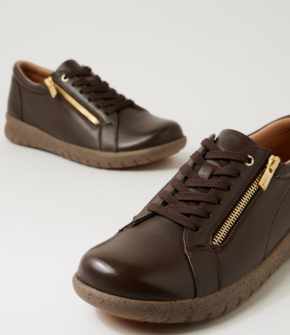 Solar Xf Choc Leather Sneakers by Ziera