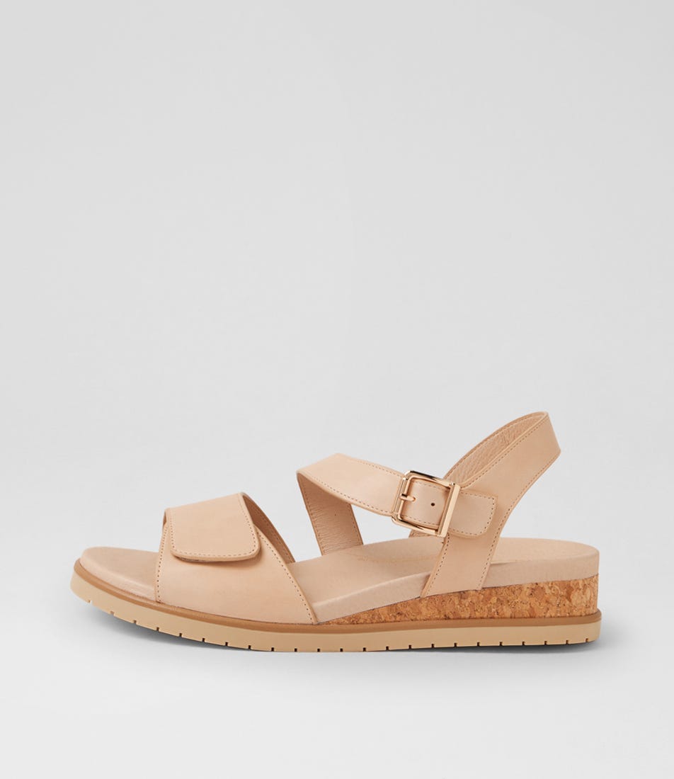 Vamsy W Camel Leather Sandals