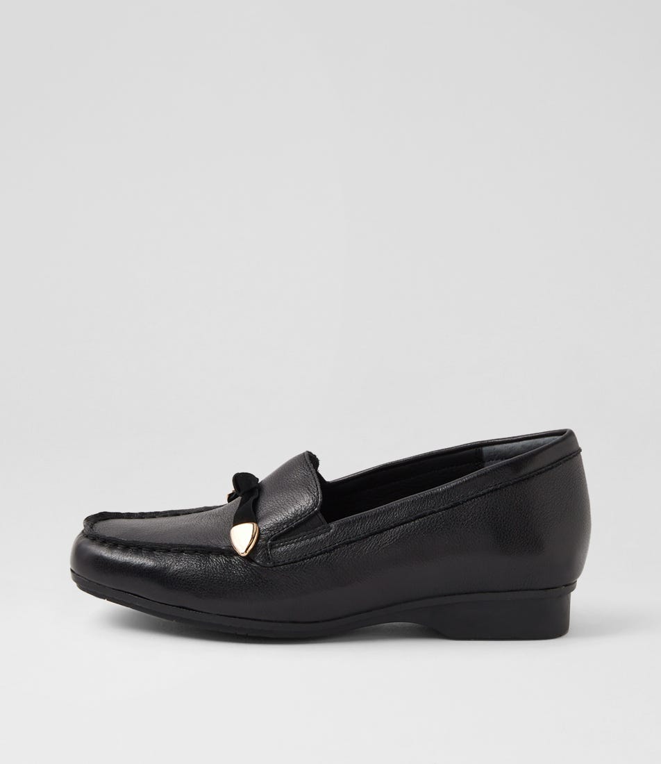 Fremch Xf Black Leather Loafers by Ziera