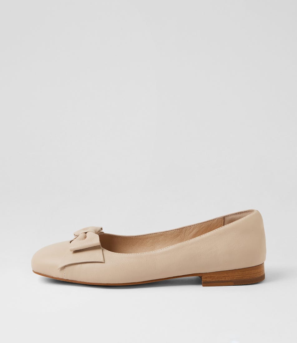 Debbine W Vanilla Leather Flat Shoes