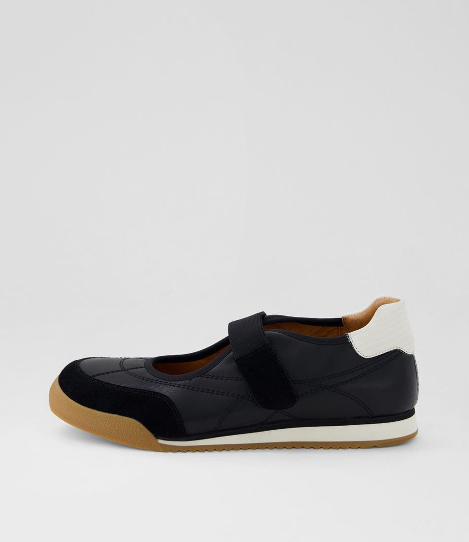 Friesh Xw Black Ivory Snake Leather Sandals