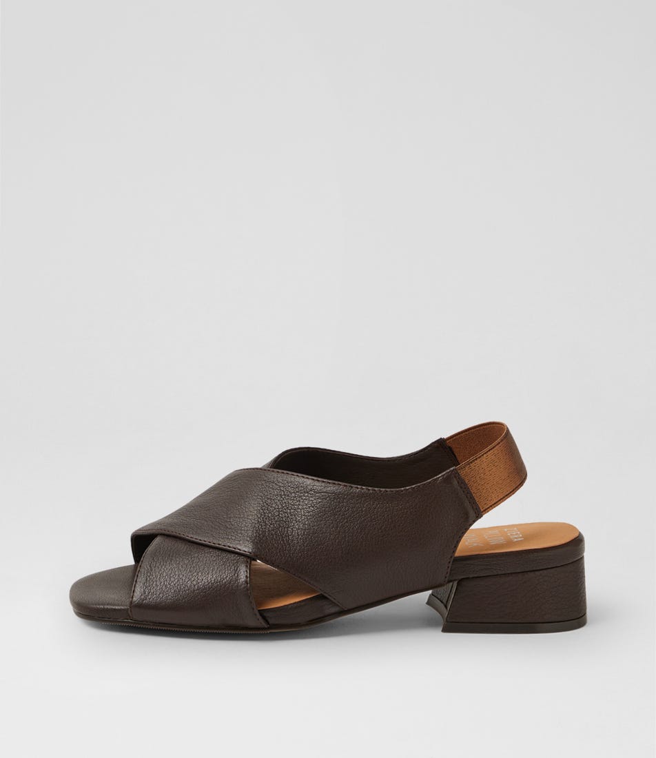 Melula W Choc Leather Elastic Sandals